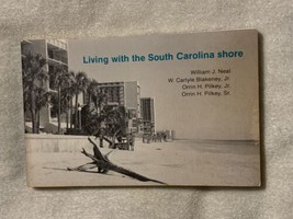 Living With The South Carolina Shore 1984 Soft Cover In Great Condition - £11.95 GBP