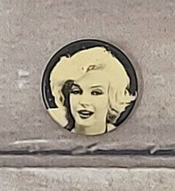 Marilyn Monroe Pinback Button VTG Norma Jean Baker Blonde Hollywood Icon Actress - £4.56 GBP