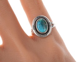 sz5.75 Vintage Native American Sterling and turquoise ring - £38.69 GBP