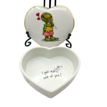 Vintage Enesco Covered Trinket Heart Box Suzy Spafford 1977 Turtle Porcelain 3&quot; - £14.93 GBP