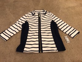 JM Collection Top Womens Size M Navy Blue &amp; White Striped Brass color Zipper NWT - $18.44