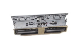 08-12 AUDI A5 S5 COUPE DASH CENTER AIR VENT E5297 image 4
