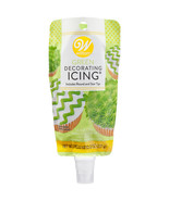 Wilton Green Buttercream Icing Pouch with Star and Round Tips, 8 oz. - $491.73 MXN