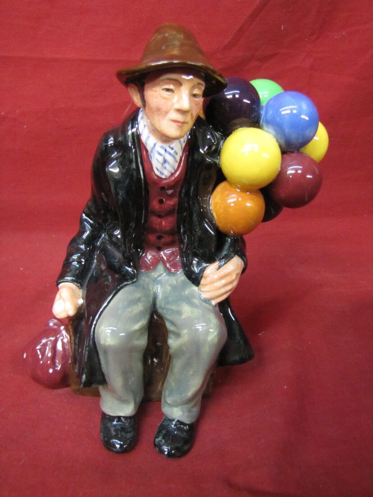 Royal Doulton "The Balloon Man" Figurine HN 1954 Made in England Excellent Cond. - $49.49