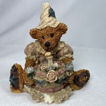 1993 Boyds Bears &amp; Friends &quot;Bailey&#39;s Birthday&quot; #2014 Cake w/Candle - $8.86