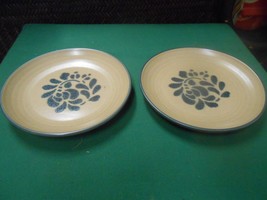 Great Pfaltzgraff .&quot;Folk Art&quot; Set Of 2 BREAD-SALAD-DESSERT Plates 7&quot; - £10.01 GBP