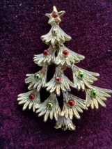 Vintage Signed Gerry&#39;s Gold Tone  red and green balls Christmas Tree Brooch Pin - £7.96 GBP