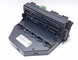 Mercedes 08-15 W204 C300 C350 Front SAM Module Fuse Box A 212 900 58 12 - $180.56