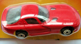 Maisto Dodge 1997 Viper GTS Coupe Die Cast Metal, Untouched On Cut Card - $3.95