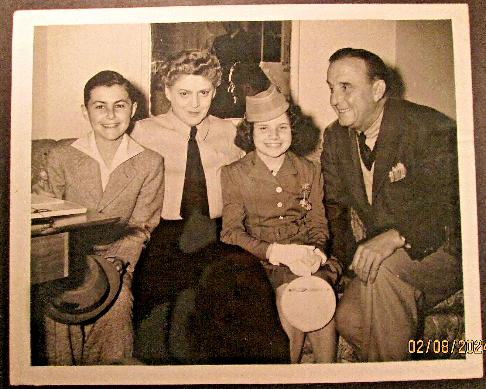 Full-size item image