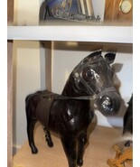 Antique Walking Leather Horse - $2,300.34 MXN