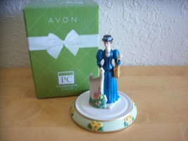 Avon 2008 President’s Club “Mrs. P.F.E Albee” Figurine with Base - £15.98 GBP