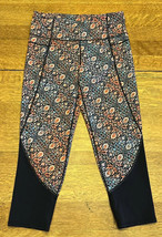 Athleta Chaturanga Shock Yoga Capri Legging Sz L Colorful Tapestry Print - £11.75 GBP