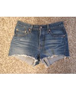 Levi&#39;s 501 Indigo Avenue Blue Denim Cut-Off Raw Hem Shorts Women&#39;s Size ... - $36.30 CAD