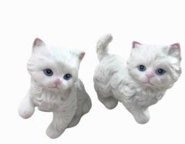 Cat Figurine Set Of 2 Kittens Homco Porcelain Persian White #1413 Blue E... - $18.06