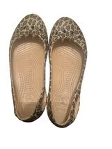 Crocs Women&#39;s Kadee Leopard Print Casual Dress Shoe Mary Jane Slip on Fl... - $18.07