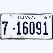1967 United States Iowa Black Hawk County Passenger License Plate 7-16091 - £14.78 GBP