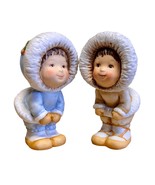 Vintage Enesco Eskimo Pair Figurines Tisha and Kisha Holly Berries Ceram... - $276.80 MXN
