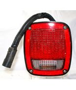 Mopar Jeep  55055270 Tail Stop Backup Lamp RH OEM #675 - $27.12 CAD