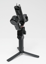 DJI RS 4 3-Axis Gimbal Stabilizer for Cameras (CP.RN.00000343.04) image 8