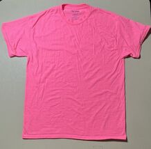 Gildan T-Shirt Women’s L Pink Short Sleeve - $127.28 MXN