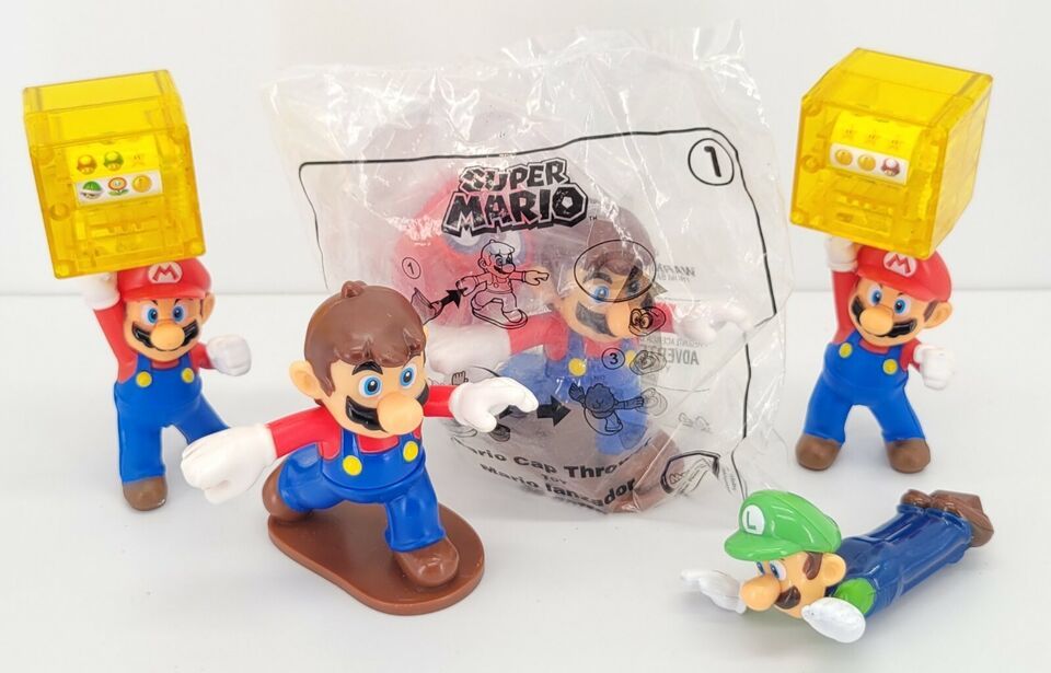 Nintendo Super Mario Bros Raccoon Mario Action Figure Lot Of 4 - £23.88 GBP