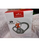 Hallmark Keepsake &quot;Battling the Omnidroid&quot; - Incredibles&quot; 2024 Ornament ... - $186.46 MXN