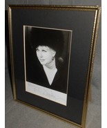 Hand Signed GINGER ROGERS Autographed B/W PHOTO w/FRAME - $1,505.15 MXN