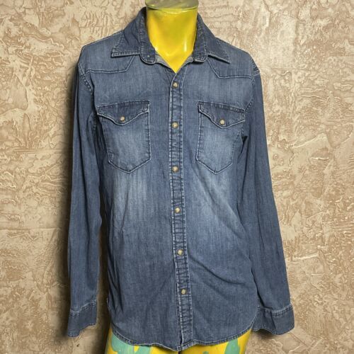 Wrangler Retro Premium Denim Shirt Mens M Blue Pearl Snap Long Sleeve Western - $16.82