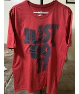 Nike boys Red “Just do it” T-Shirt Large - $684.24 MXN
