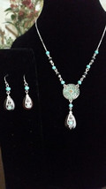 Avon Southwest Turquoise Colored and Brown Medallion Pendant Necklace, Earrings - £7.23 GBP