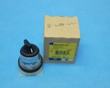 Square D 9001-KS11B Selector Switch Operator 30MM 2 Pos Maintained NIB - $29.99