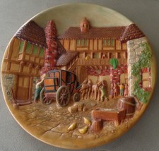 Beautiful Hand Painted Decorative Ceramic Wall Plaque - 1978 - VGC - GORGEOUS - £27.84 GBP