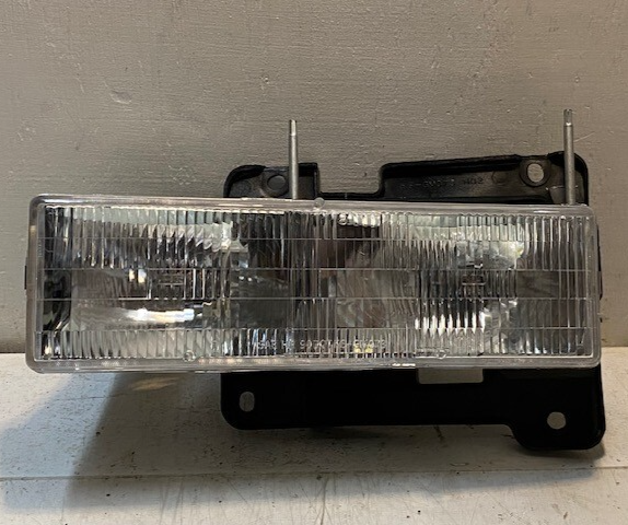 Headlight Assembly for Chevrolet KS-GM073 Eaglite HB3 9005 DOT 12V 65W - $37.99