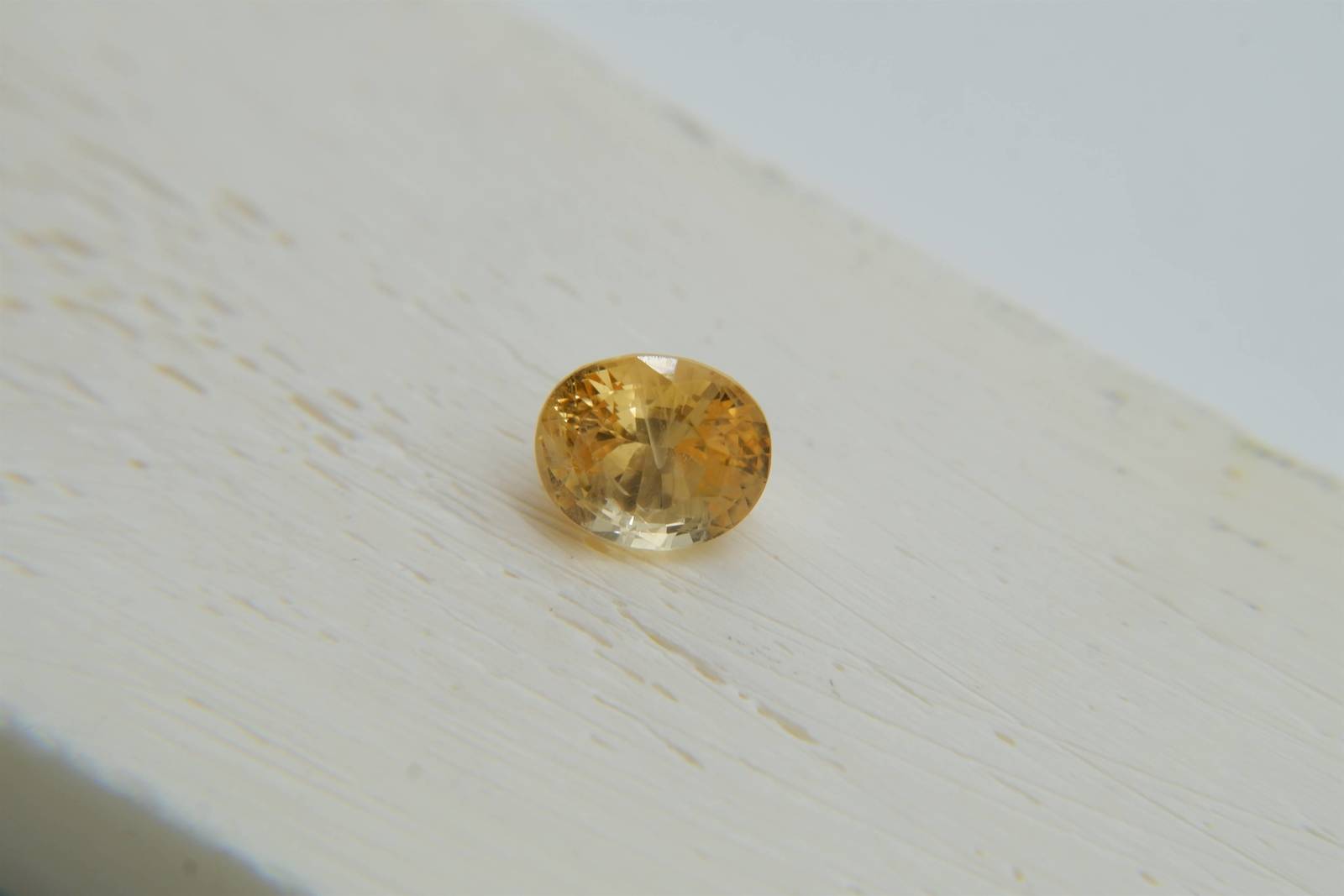 Premium: Vivid Orange-Yellow Sapphire - Oval - 1.755 ct - IGL certified - $1,600.00