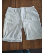 a.n.a. Mid Rose Bermuda Short Size 12 White - $34.65