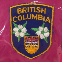 New Vintage 70&#39;sTravel Patch Badge Emblem British Columbia Canada Souvenir Flag - £17.15 GBP