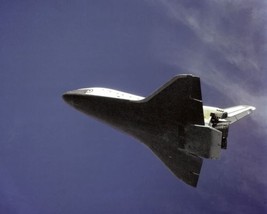 Space Shuttle Columbia on final approach for landing at end of STS-2 Photo Print - £6.96 GBP