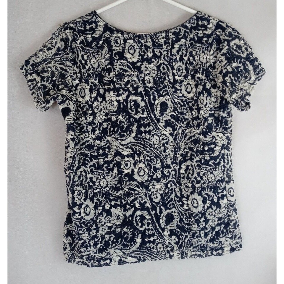 East 5'th Women's Black & White Ruffled Floral Blouse Size Large Item image 2