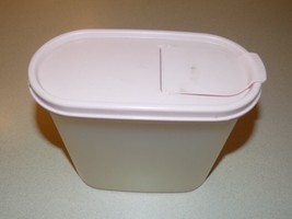 Tupperware Modular Mate 1613-23 Pink Lid 1.7 Liters 7 1/4 Cup Flip Top Lid EUC - £16.30 GBP