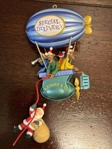 Hallmark 2005 Kris &amp; The Kringles Special Delivery Magic Movement Ornament - £8.13 GBP