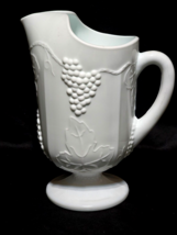 Vintage INDIANA GLASS COLONY 72 Ounce Pitcher HARVEST MILK 10.375&quot; With ... - $521.82 MXN