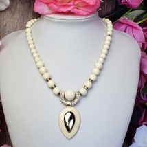 Vintage Ivory Color Lucite Beaded Gold Tone Attached Pendant Necklace Ch... - $19.95