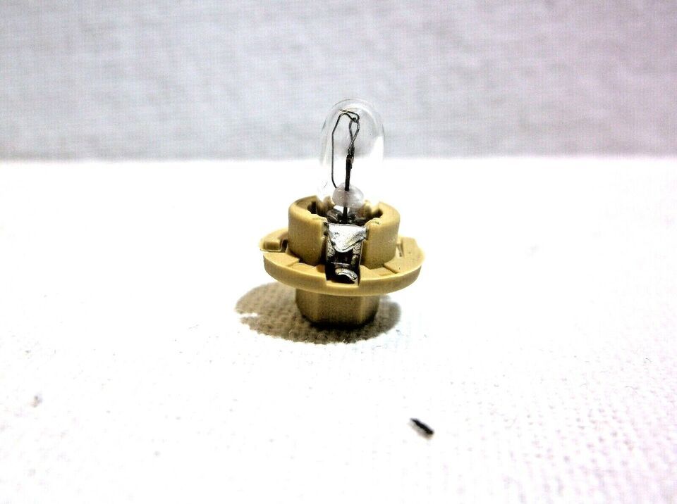 05-06 CHEVROLET  EQUINOX/TORRENT SPEEDOMETER/CLUSTER /SPEEDO LIGHT BULB ... - $4.20