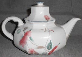 Mikasa Silk Flowers Pattern Four Cup Teapot - £38.75 GBP