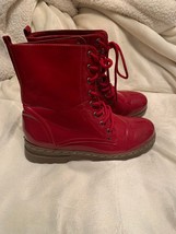 EUC CL by Laundry Red Boots Size 8.5 - £20.13 GBP