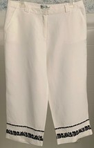 NEW Sz 12 West Palm White Capris Pants Black Embroidery Side Pockets Front Zip - £11.69 GBP