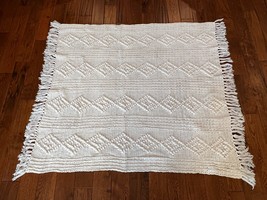 Handmade Knitted Crochet Afghan Throw 65&quot; x  53&quot; White w/ Fringe ~ Vintage - £18.55 GBP