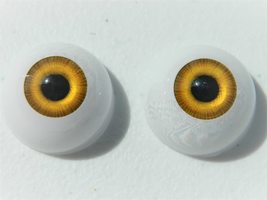 Dead Head Props Pair of Realistic Life size Human/Zombie Acrylic half round Eyes - £8.11 GBP