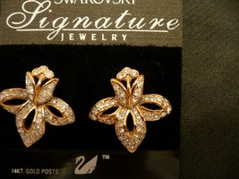 SWAROVSKI Swan Signed Orchid Pierced Earrings Posts  Mint Beautiful  574 - £43.52 GBP